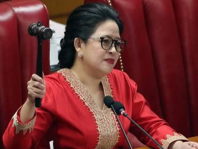 Dicap Manja Keluhkan Tak Disambut Gubernur, Puan Beda Jauh dari Megawati