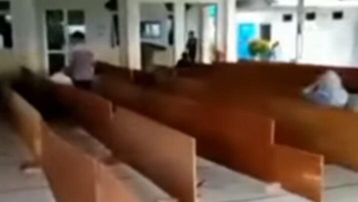 Beredar Video Masjid Disekat-sekat Mirip Jalan Tamiya, Covid-19 Sangat Menghantui