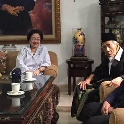 Cerita Hasto Soal Kepedulian Soekarno dan Megawati Terhadap Masjid
