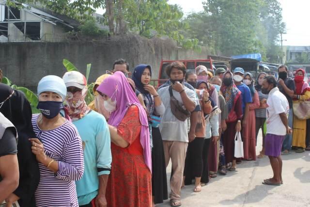 Minyak Mahal Banyak Stok atau Minyak Murah Tapi Langka? Emak-emak Dibuat Emosi