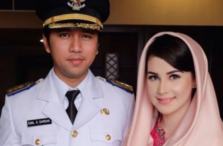 Mundur dari Dunia Selebritis, Artis-artis Cantik Ini Menjadi Istri Bupati