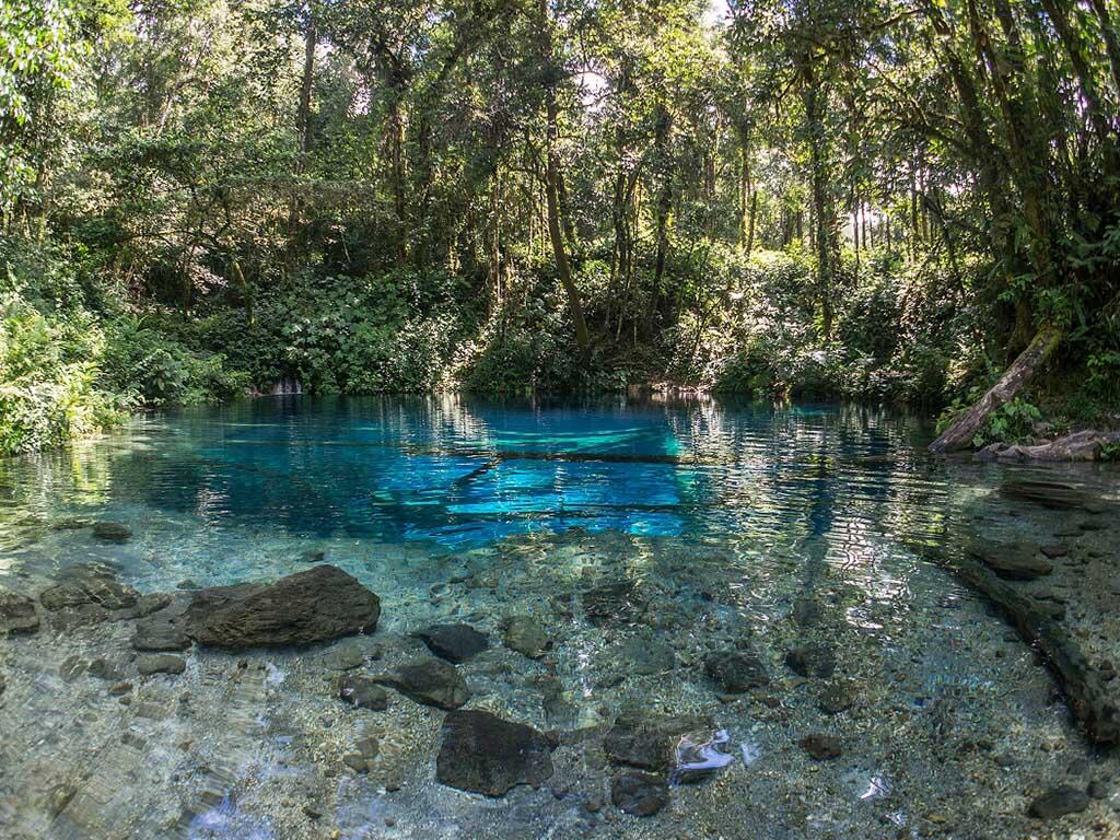 Sejarah &amp; Cerita Legenda Asal Mula Danau Kaco, Jambi. Mutiara Biru di Tengah Hutan.