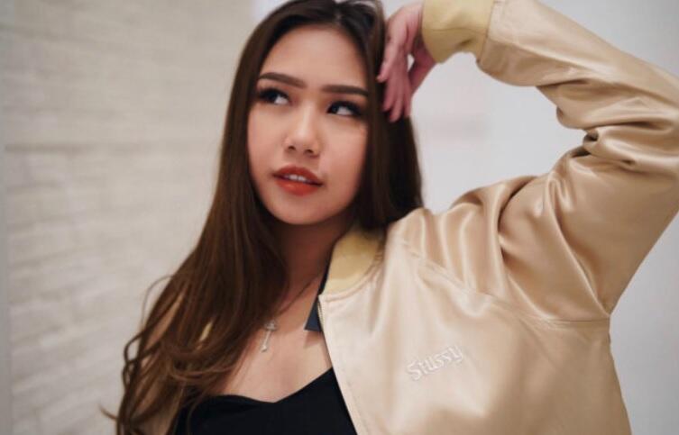 Sisca Kohl Bikin Es Krim Rasa Gulai Kambing