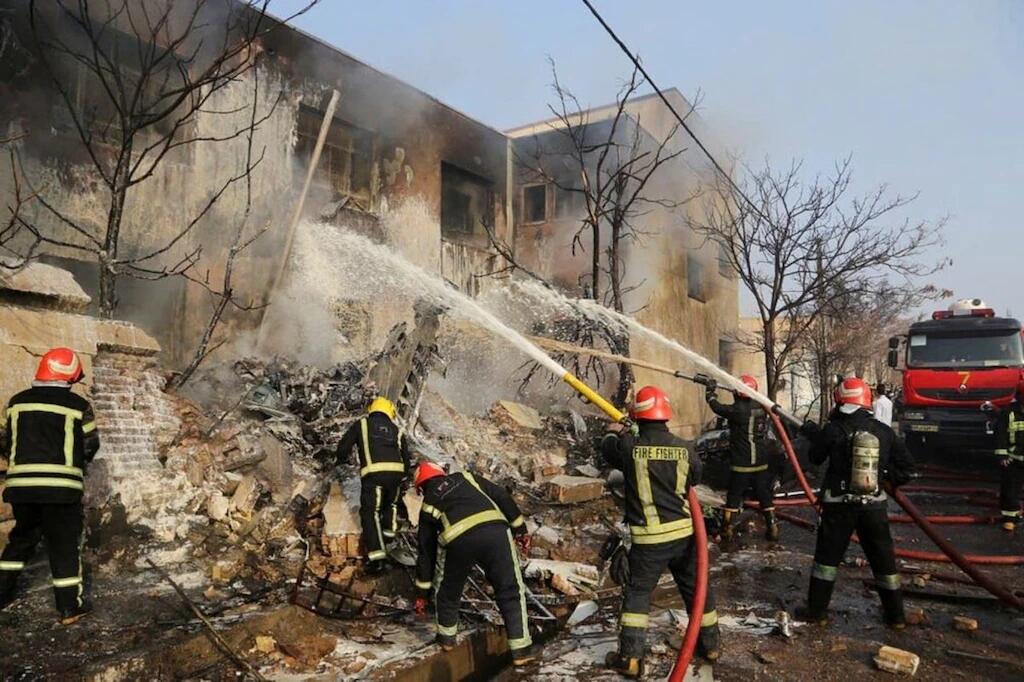 F-5 Iran Menabrak Sebuah Sekolah, Dua Pilot dan Satu Warga Sipil Meninggal Dunia