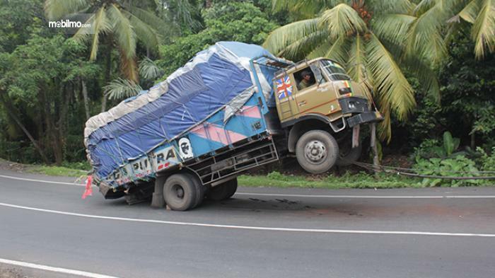 Inilah Beberapa Bahayanya Truck ODOL