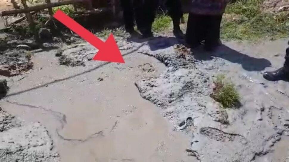 Muncul Semburan Lumpur, Tanah Bonjol Retak, Lumpur Naik ke Permukaan Pasca Gempa
