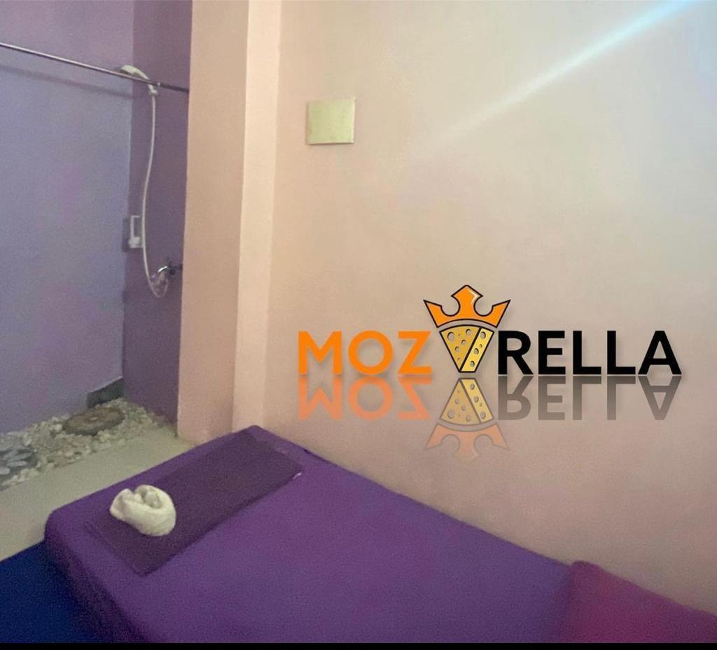 MOZORELLA MASSAGE ( Cibubur) 