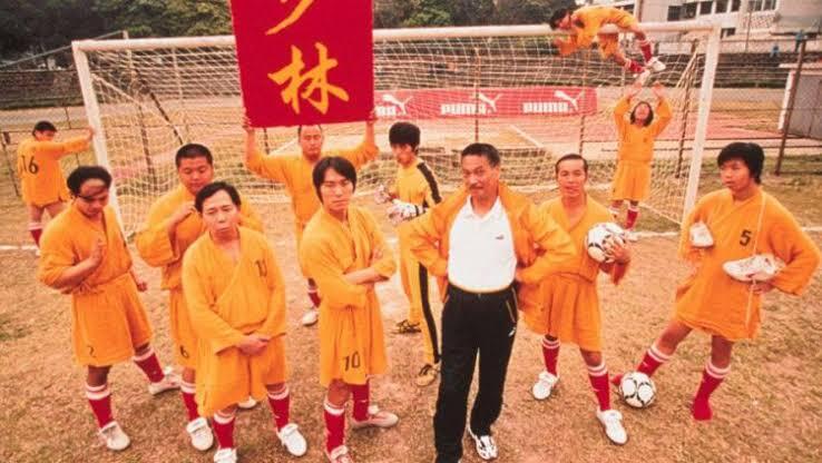 Tendangan Pinalti &quot;Kepa Arrizebala&quot; Mirip &quot;Si Kaki Emas&quot; di Film Shaolin Soccer