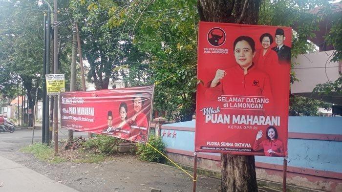 Sambut Kedatangan Puan Maharani, Kader PDIP Lamongan Ramai-ramai Pasang spanduk