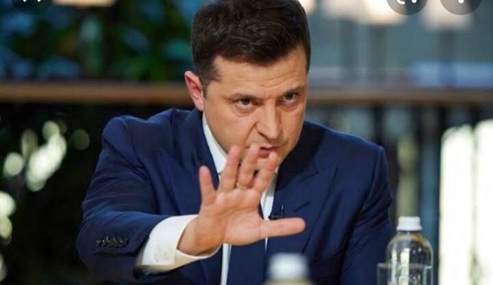 Vladimir Putin vs Volodymyr Zelensky