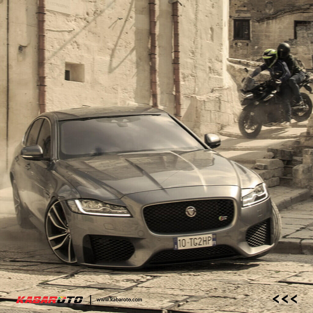 Aksi Jaguar XF Kejar James Bond Di Film No Time To Die