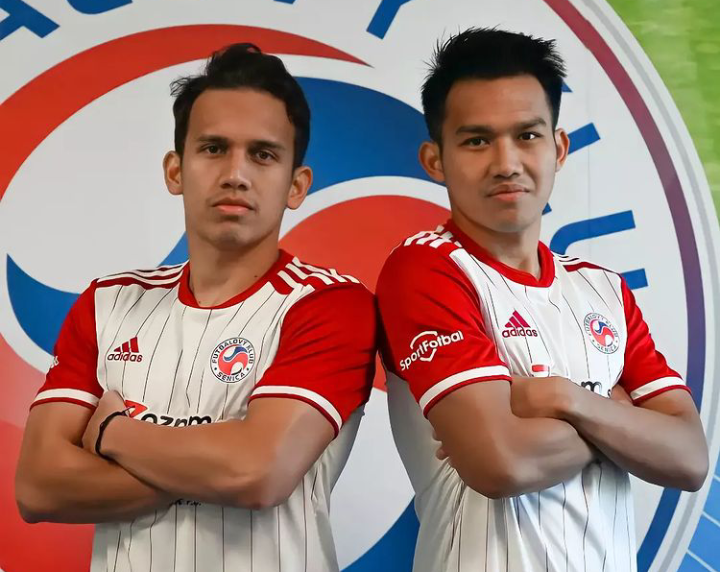 Stay Halal and Humble! 2 Pesepakbola Muda yang Kini Merumput di Luar Negeri