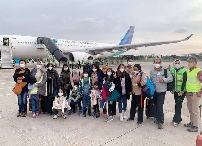 80 WNI dari Ukraina Tiba di Tanah Air