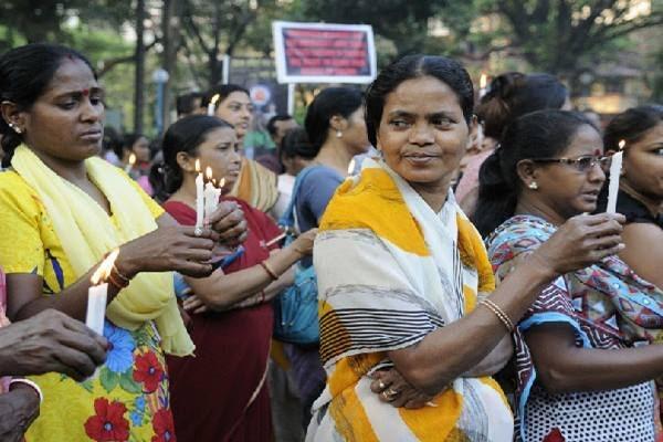 Bunuh Diri Massal Ibu Rumah Tangga Di India, Apa Alasannya?