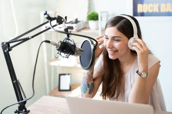Kamu Punya 5 Kelebihan ini, Bakat Jadi Penyiar Radio Sukses!