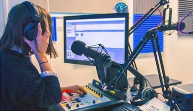 Kamu Punya 5 Kelebihan ini, Bakat Jadi Penyiar Radio Sukses!