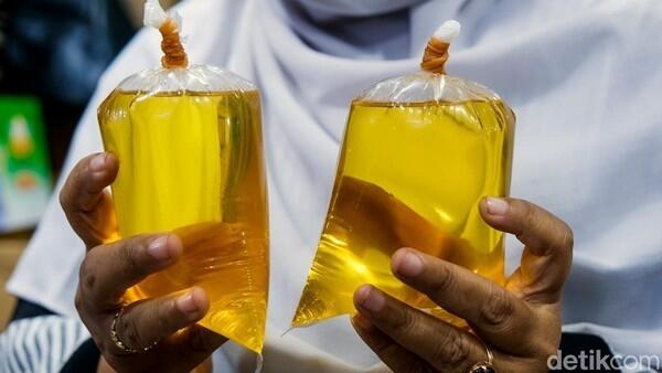 PSI Jual Murah Ratusan Liter Minyak Goreng saat Langka, Ini Penjelasannya