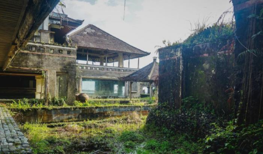 Pondok Indah Hotel Bedugul - Bangunan hotel terbengkalai
