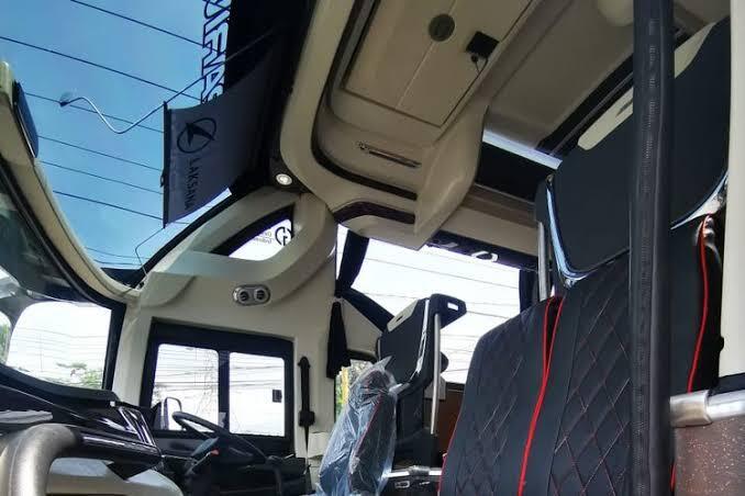 Makin Ramai, Apa Saja Keunggulan Bus Single Glass Tanpa Sekat Kaca Depan?