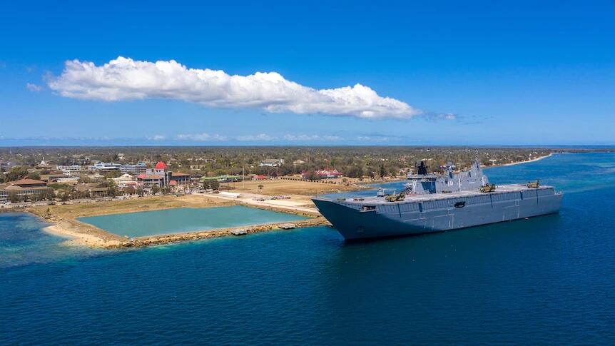 HMAS Adelaide Mati Listrik, Membuat Kapal Terdampar di Tonga Selama Berminggu-minggu