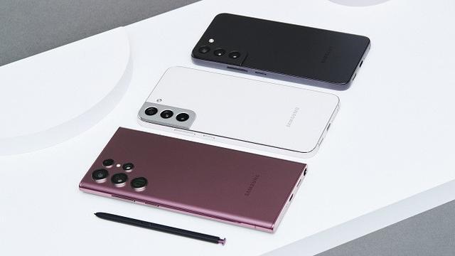 Samsung Galaxy S22 Reportedly Gets an Update