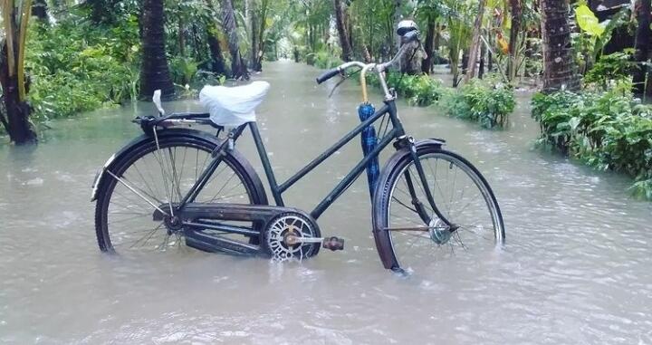 Banjir Kebumen - Purworejo : Drama Evakuasi Sapi sampai Lalu Lintas Macet