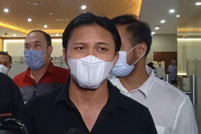 Rizky Febian Menjalani Pemeriksaan 3,5 Jam Oleh Penyidik Atas Kasus Doni Salmanan