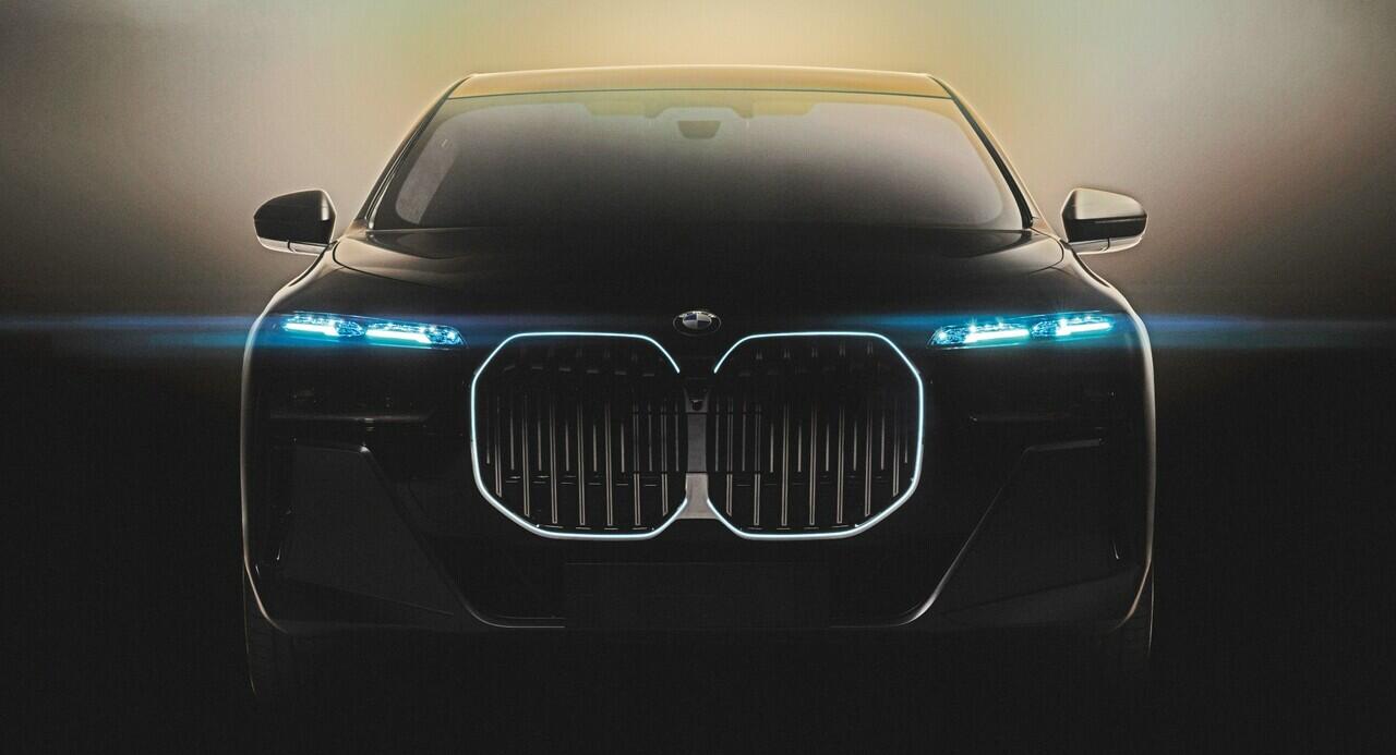 2023 BMW i7 Debuts In April With 305-Mile Electric Range