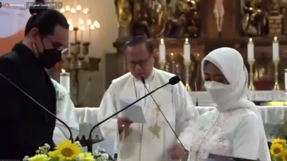 Stafsus Jokowi, Ayu Kartika, Menikah di Katedral Jakarta, Dipimpin Uskup Suharyo