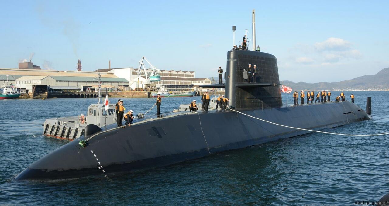 Kapal Selam JS Oyashio Milik Jepang Bertabrakan dengan Kapal Nelayan