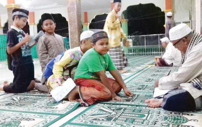 Ramadhan Sebentar Lagi, Ini Dia Kegiatan Bulan Puasa di Masa Kecil yang Dirindukan