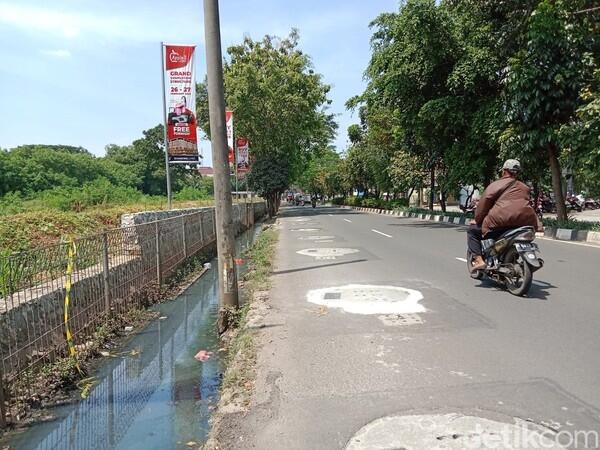 Soal Banjir, Warga Bandingkan Jl Karang Tengah Sebelum-Sesudah Sumur Resapan