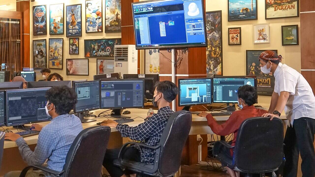 Ciptakan SDM Profesional, 9 SMK Terpilih Ikuti Magang di SMK Raden Umar Said Kudus