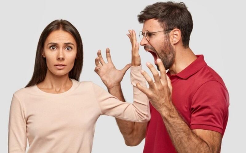 Laki-laki Lahir dan Tercipta Kuat Fisik, Apakah Gunanya untuk Menghakimi Perempuan?