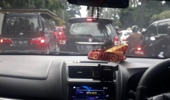 Tips, Sabar Berkendara Kena Macet Saat Sedang Berpuasa