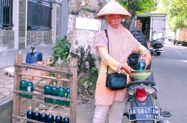 Pertalite Makin Langka, Masyarakat Waspada Pertamax Oplosan