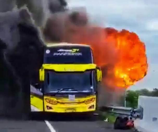 Plus Minus Sekat Bus, Aman Tapi Agak Bahaya