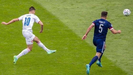Fakta-Fakta Patrik Schick Sang Pencetak Gol Terjauh Euro 2020
