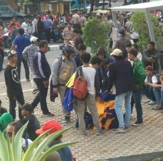 Gerombolan ‘Mahasewa’ itu Ditunggangi Para Teroris, Radikalis dan Khilafuck!