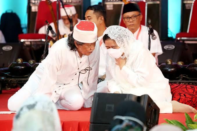 Cak Nun: Mbak Puan Jauh Lebih Tajam, Dewasa, dan Bijaksana