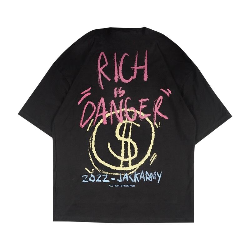 10 Rekomendasi Kaos Oversize Warna Hitam Kekinian dari Brand Lokal