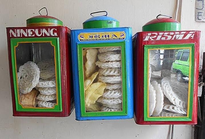 7 Alasan Kenapa Ada yg Nggak Suka Makan Kerupuk, Kamu Termasuk?