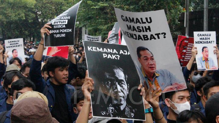 Seorang Jurnalis Merasa Kesal Pada Pemuda yang Ganggu Liputan Demo, Bukti Langka Adab