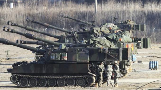 Amerika Akhirnya Kirim Senjata-senjata Canggih ke Ukraina : Ada Howitzer hingga