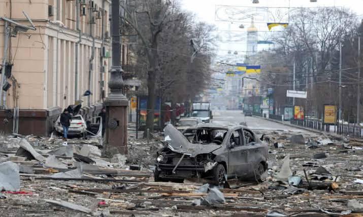 Rusia Hancurkan Pabrik Kendaraan Lapis Baja Ukraina, Zelensky Minta Senjata ke AS 