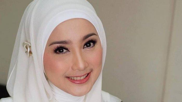 Belum Nikah Lagi, Desy Ratnasari Punya Syarat Bagi yang Ingin Melamarnya 