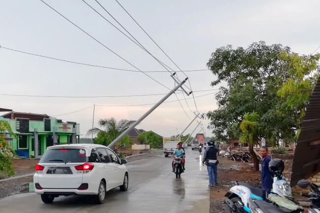 PERSAHABATAN SEJATI YANG SINGKAT