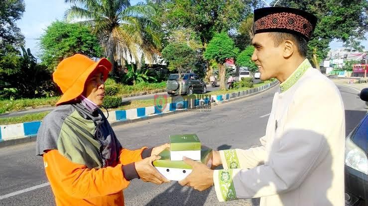 Bersedekah yang Baik dan Benar Tanpa Memaksa atau Memeras, Ini Harus Diperhatikan