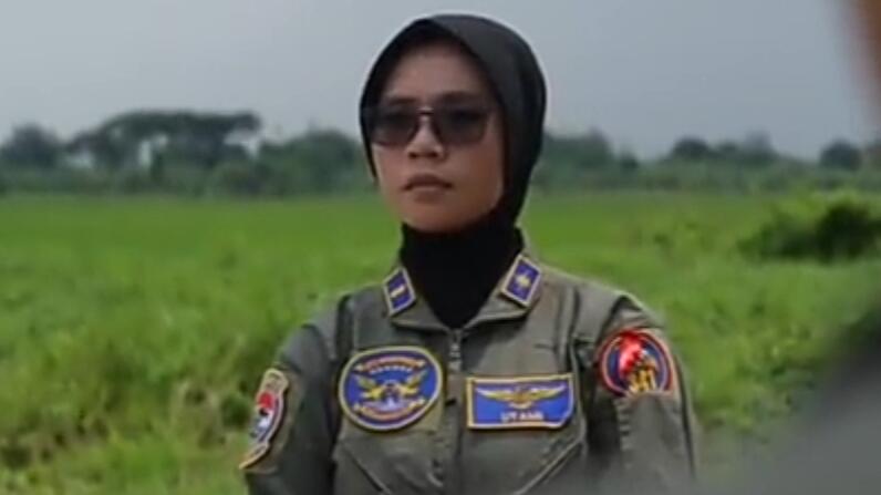 Sri Utami | Pilot Helikopter Wanita Pertama di TNI Angkatan Laut
