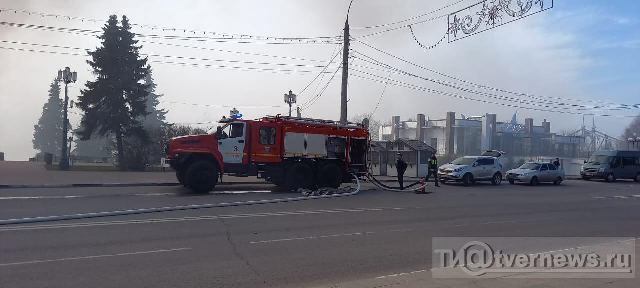 М горький пожар. НИИ Минобороны Тверь пожар. Пожар в Твери сейчас. Пожар в институте Минобороны в Твери. Пожар в НИИ СПСЧ.